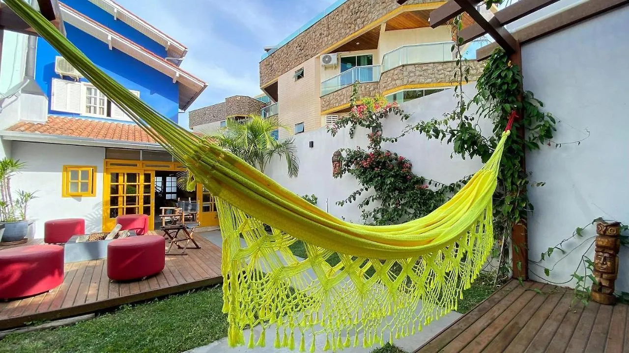 Semesterbostad Casa Familiar Na Exuberante Praia De 4 Ilhas. Bombinhas