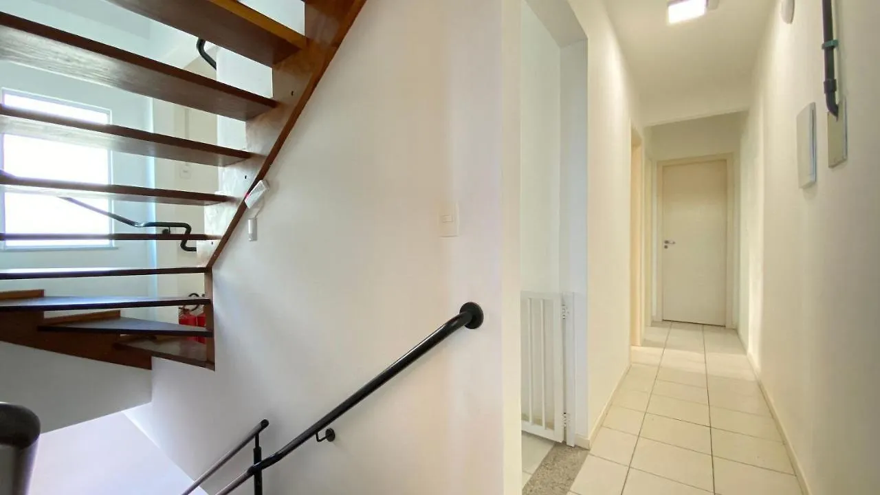 Casa Familiar Na Exuberante Praia De 4 Ilhas. Bombinhas Semesterbostad