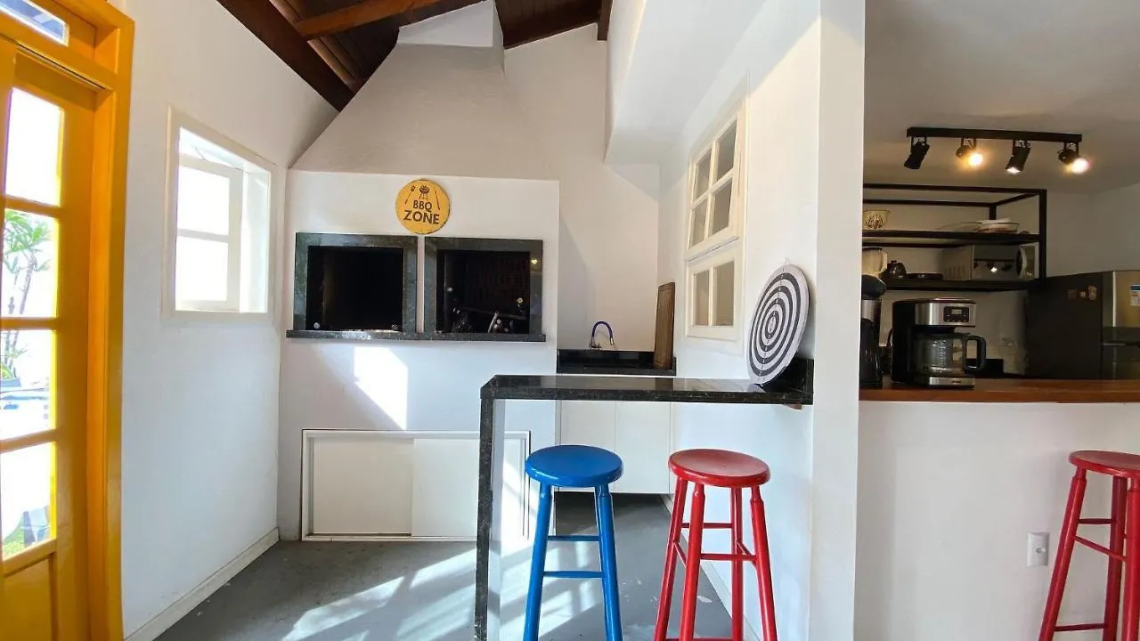 Casa Familiar Na Exuberante Praia De 4 Ilhas. Bombinhas